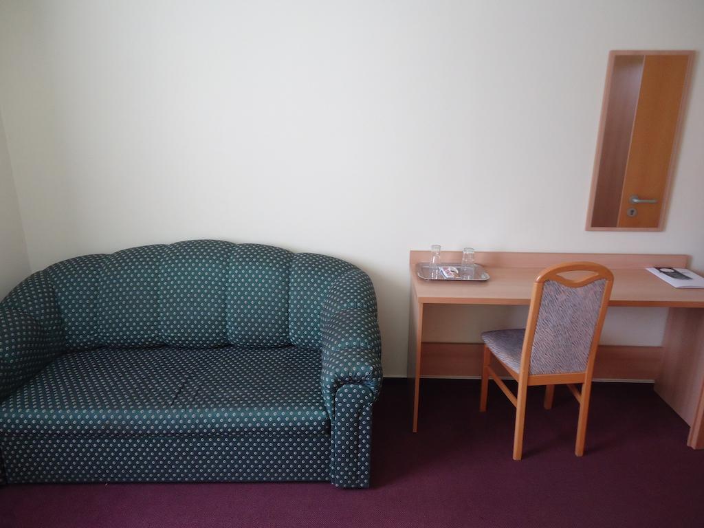 Jancsar Hotel Székesfehérvár Eksteriør billede